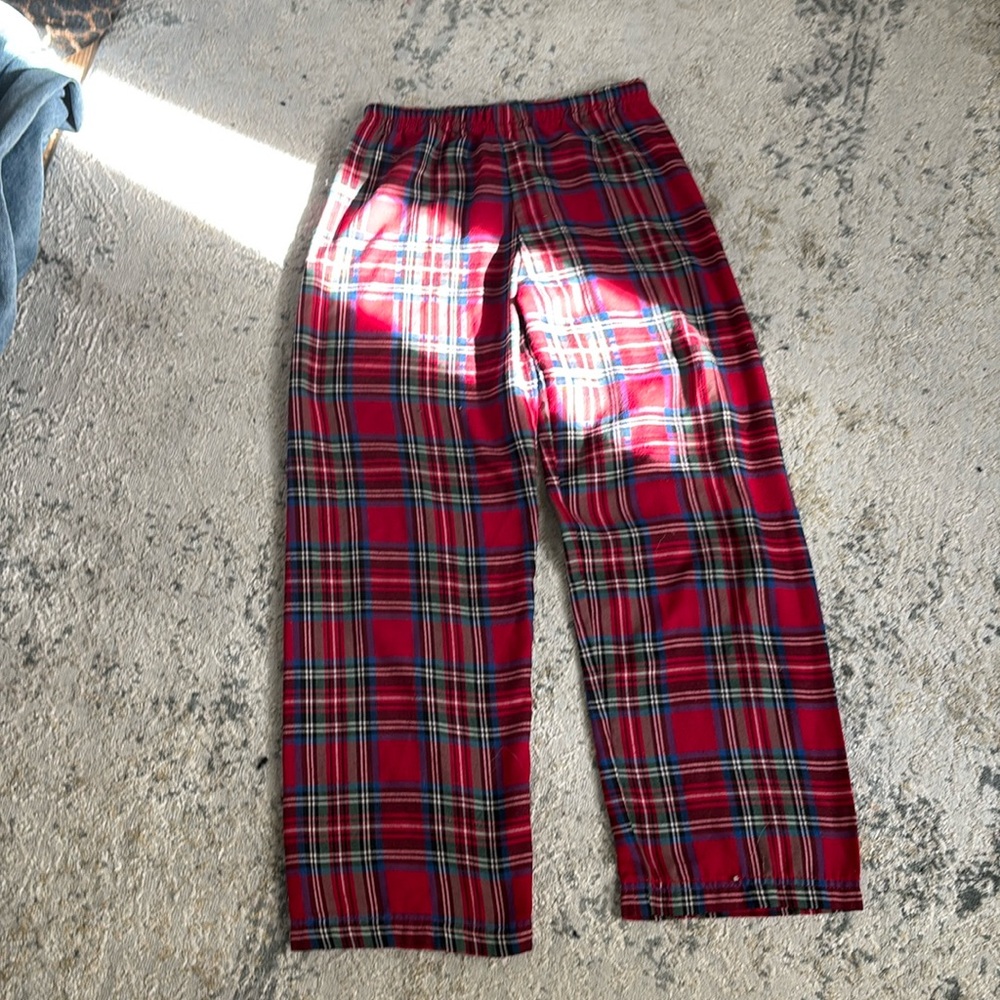 pjs

please buy saving up!!!